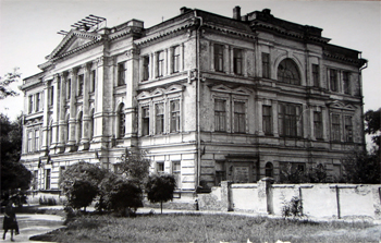 Факультет русского языка и литературы ТГПИ (старое здание)