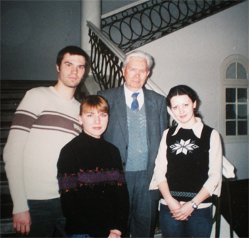 В.Д. Седегов со студентами ТГПИ