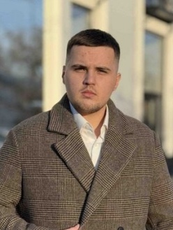 Усачев Артём Сергеевич